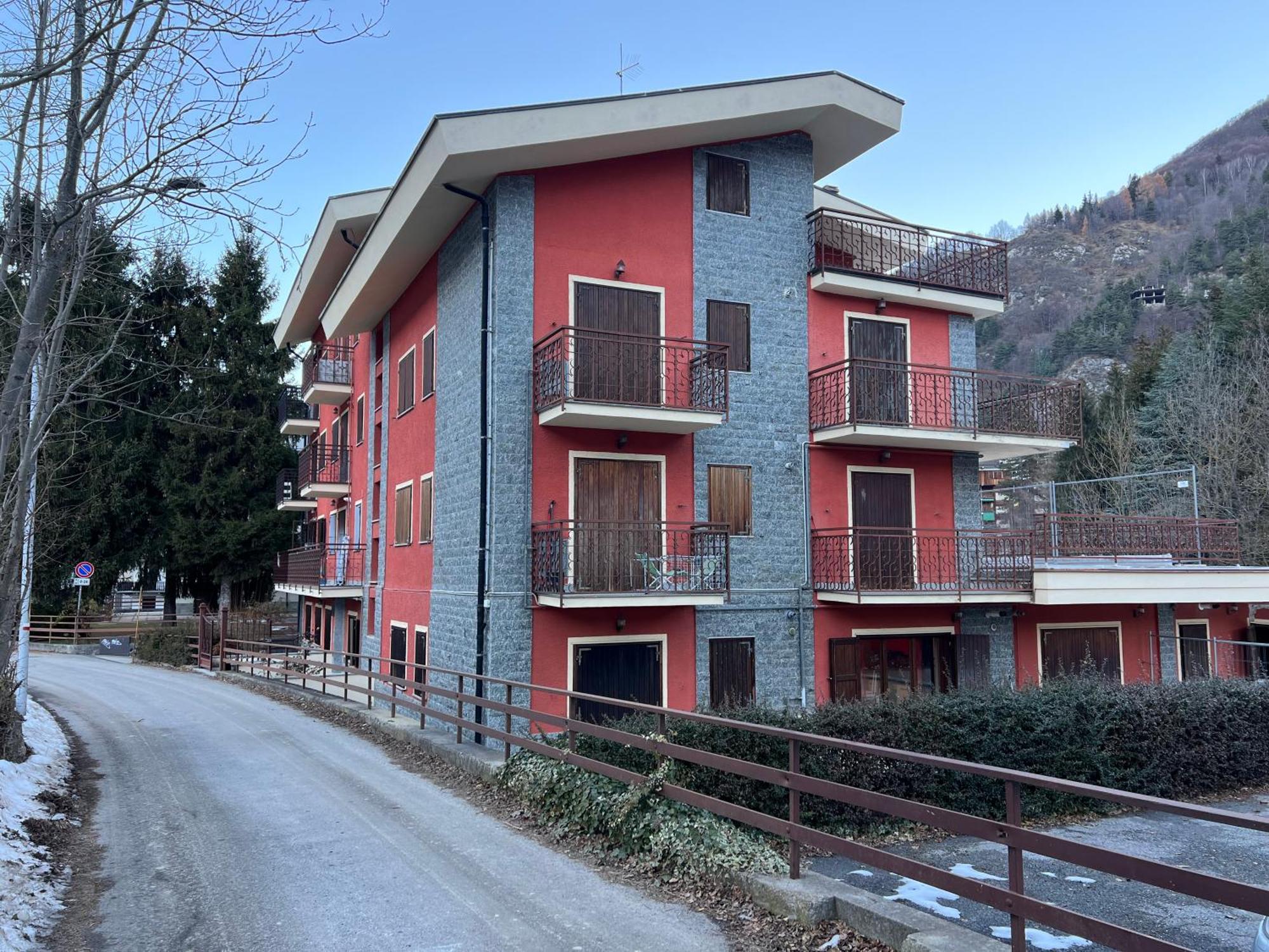 Limone Central Suite Mountain View Limone Piemonte Exterior photo